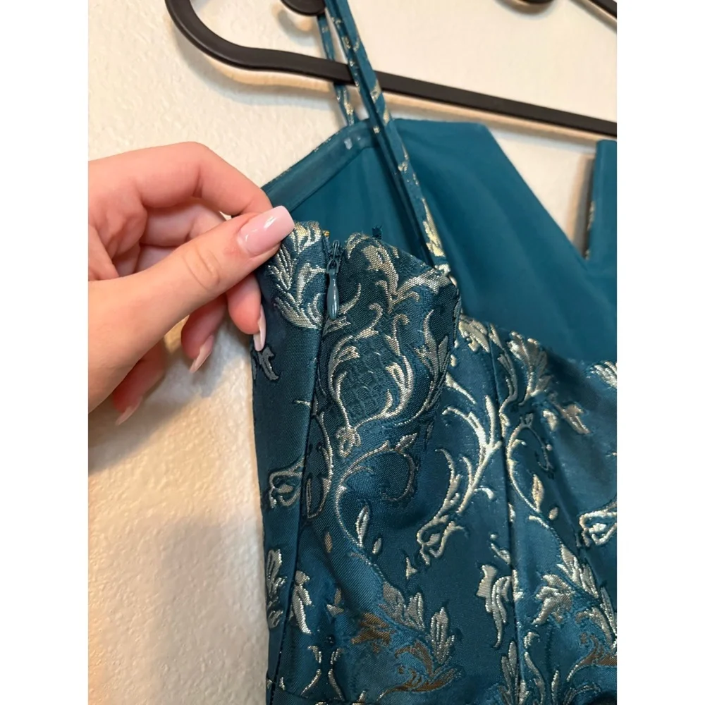 Altar'd State | Jacquard Party Dress with Statement Bow (Teal & Gold) - Picture 3 of 7